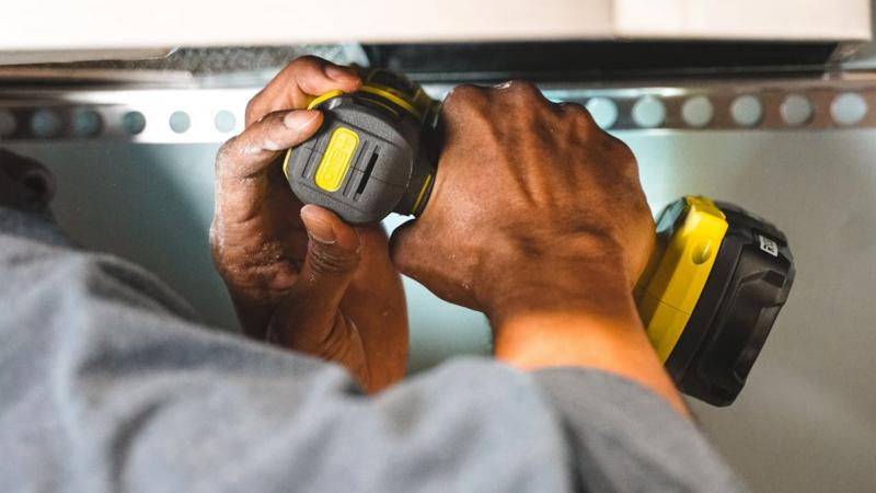 6 Vantagens da Parafusadeira Pneumática Industrial